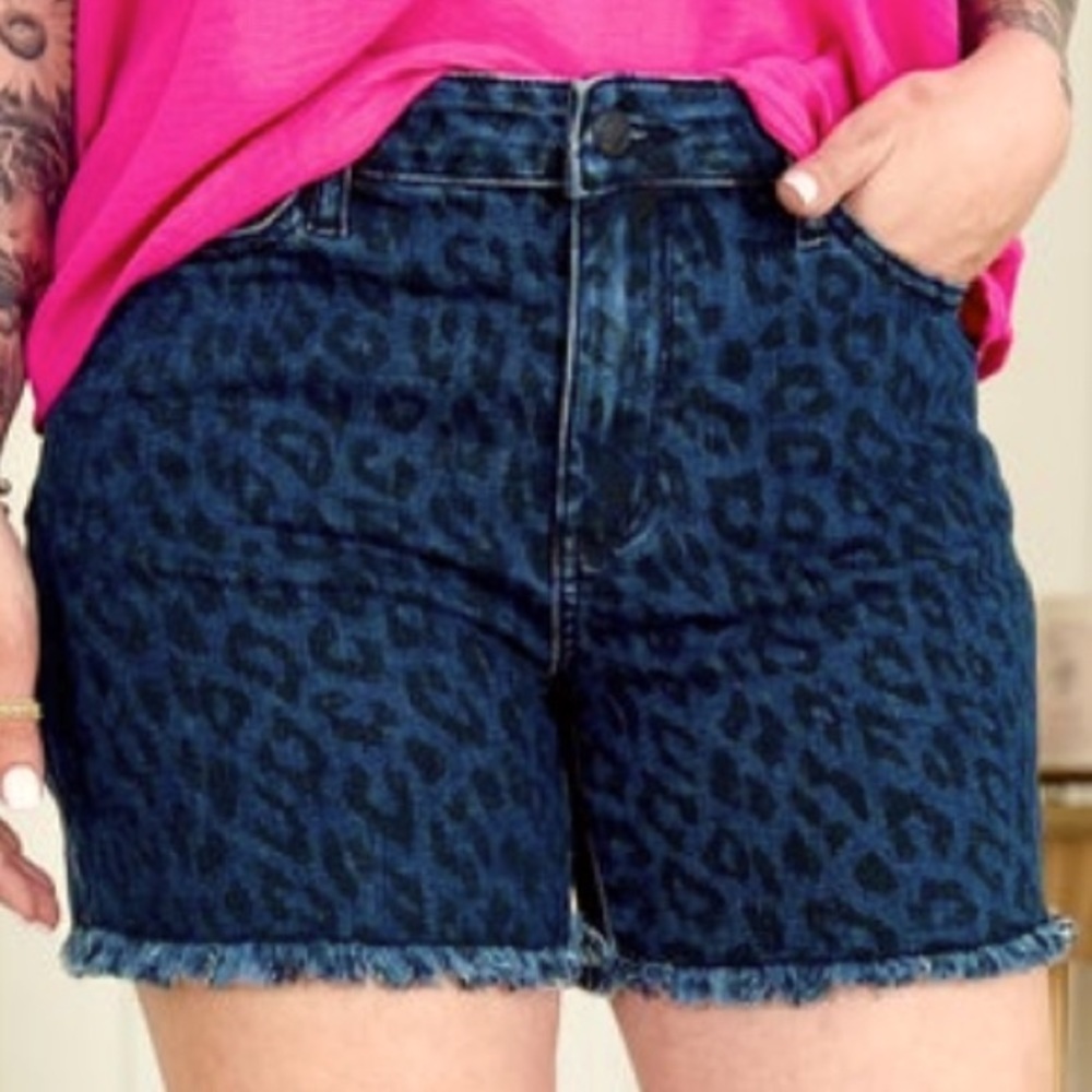 NWT Judy Blue leopard denim shorts